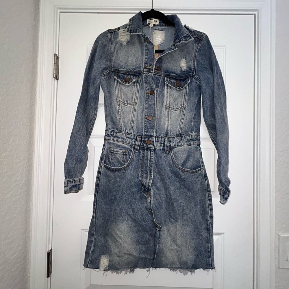 New, Malibu Bum Long Sleeve Button Front Distressed Denim Dress